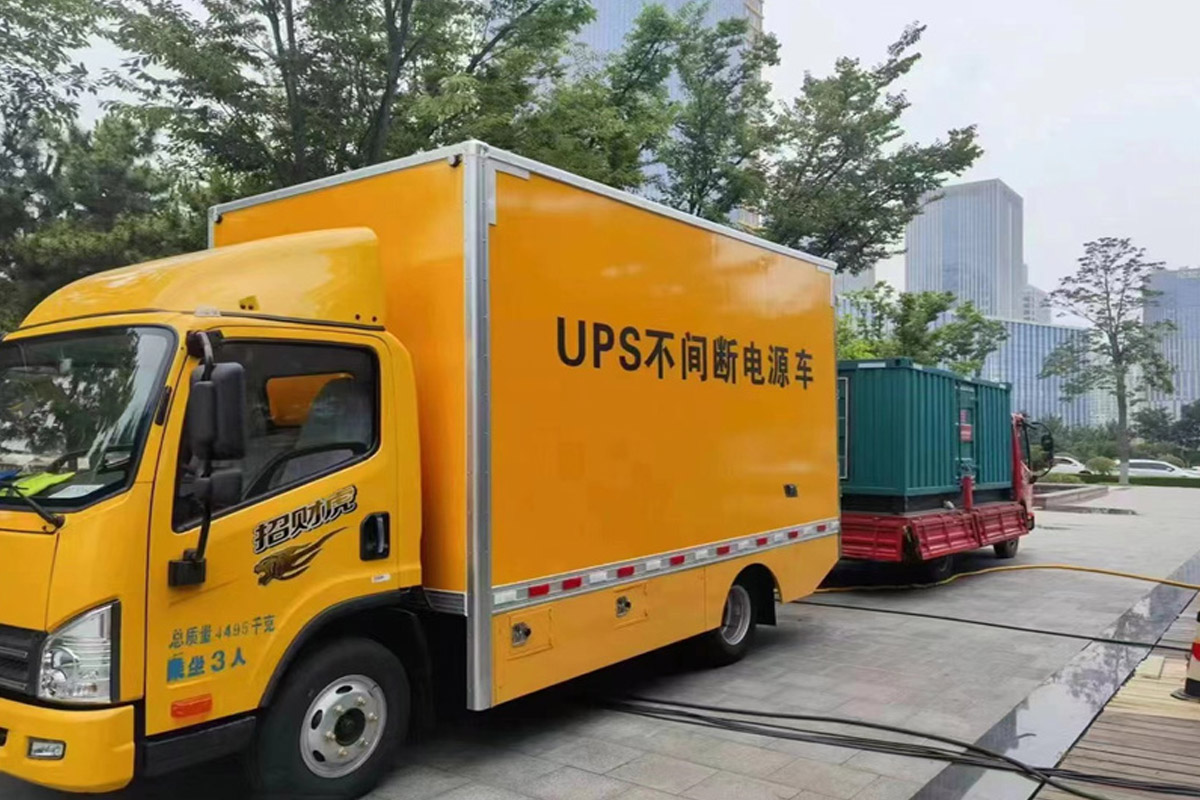 下冶镇发电机租赁施工现场