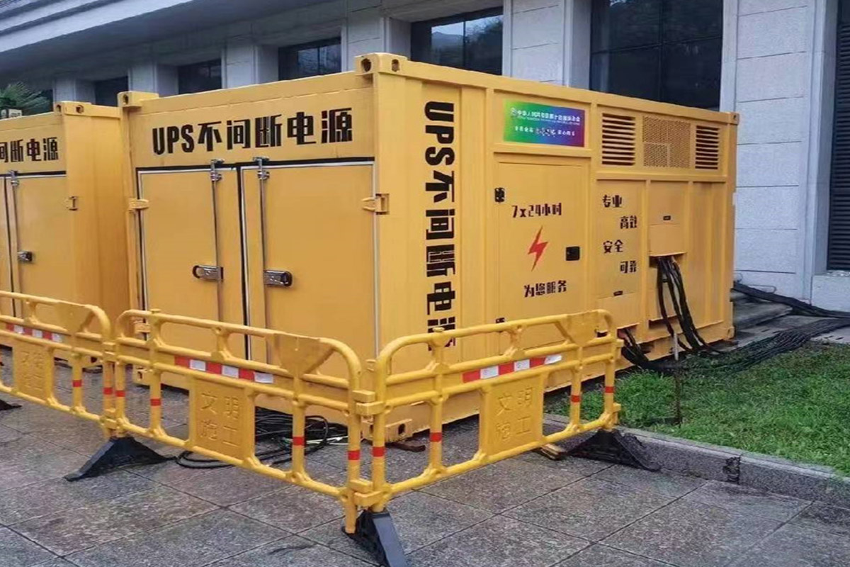 下冶镇发电机租赁施工现场